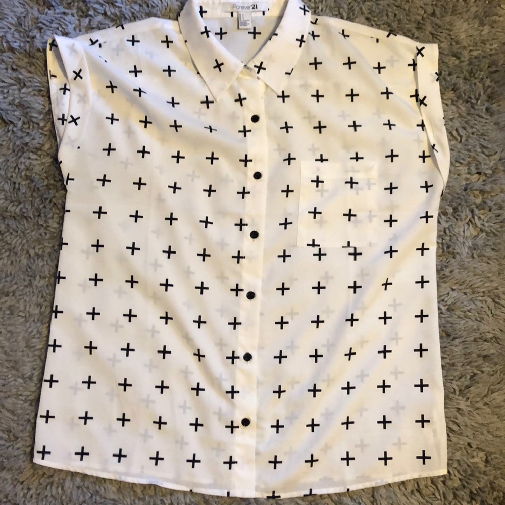 Forever 21 patterned cuffed sleeve polo